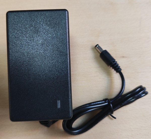 NPA-AC20010 Gembird 20V/1A 20W, Coper punjac sa uzemljenjem, konektor 5.5×2.5/2.1mm Digitalne kamere SOPING.RS 44 NPA-AC20010 Gembird 20V/1A 20W, Coper punjac sa uzemljenjem, konektor 5.5x2.5/2.1mm - Слика 4