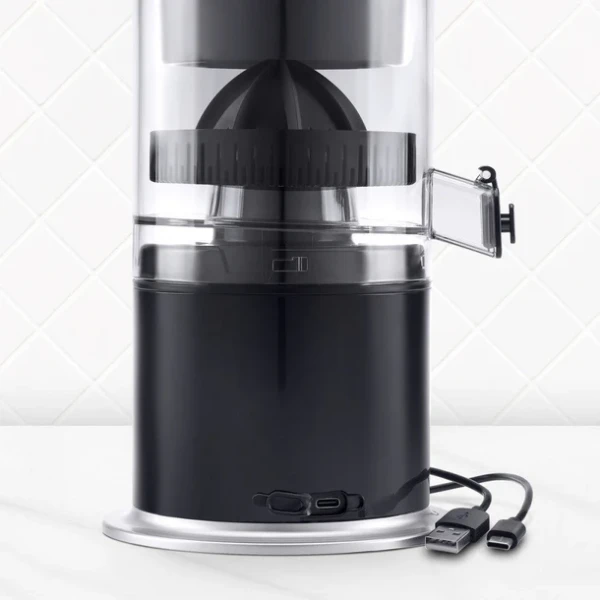 Cediljka za citruse Ufesa Squeeze&Go/punjivi/snaga 45W/crni Sokovnici SOPING.RS 42 Cediljka za citruse Ufesa Squeeze&Go/punjivi/snaga 45W/crni - Слика 2