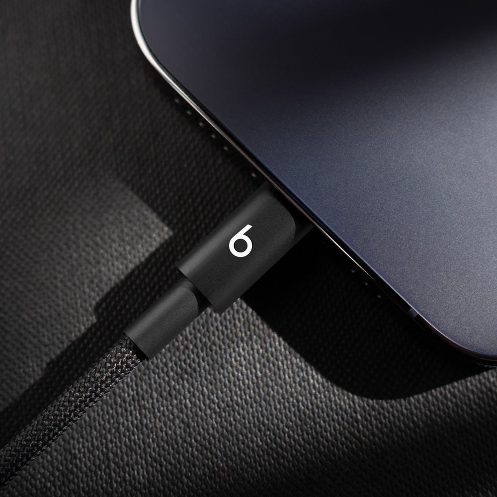 Beats USB-C to Lightning Woven Cable (1.5 m) – Bolt Black Kablovi SOPING.RS 42 Beats USB-C to Lightning Woven Cable (1.5 m) - Bolt Black - Слика 2